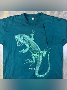 Vintage Iguana T-Shirt Sz XL Green Iguana Animal Print Retro Graphic Tee Grunge